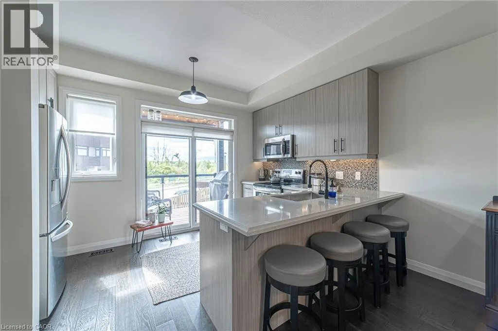 35 MIDHURST Heights Unit# 40, #40