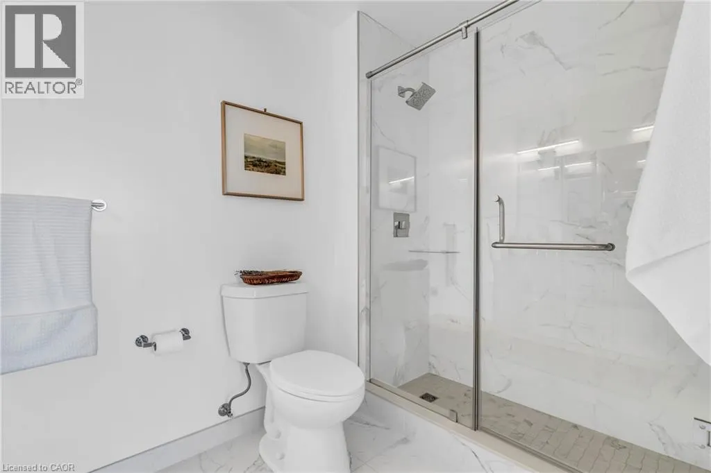 15 GLEBE Street Unit# PH2001, #PH2001
