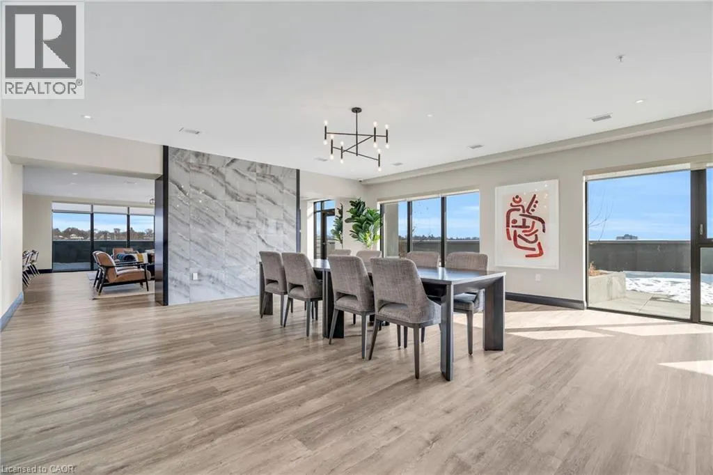 15 GLEBE Street Unit# PH2001, #PH2001