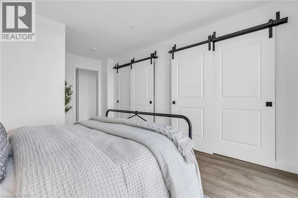 15 GLEBE Street Unit# PH2001, #PH2001