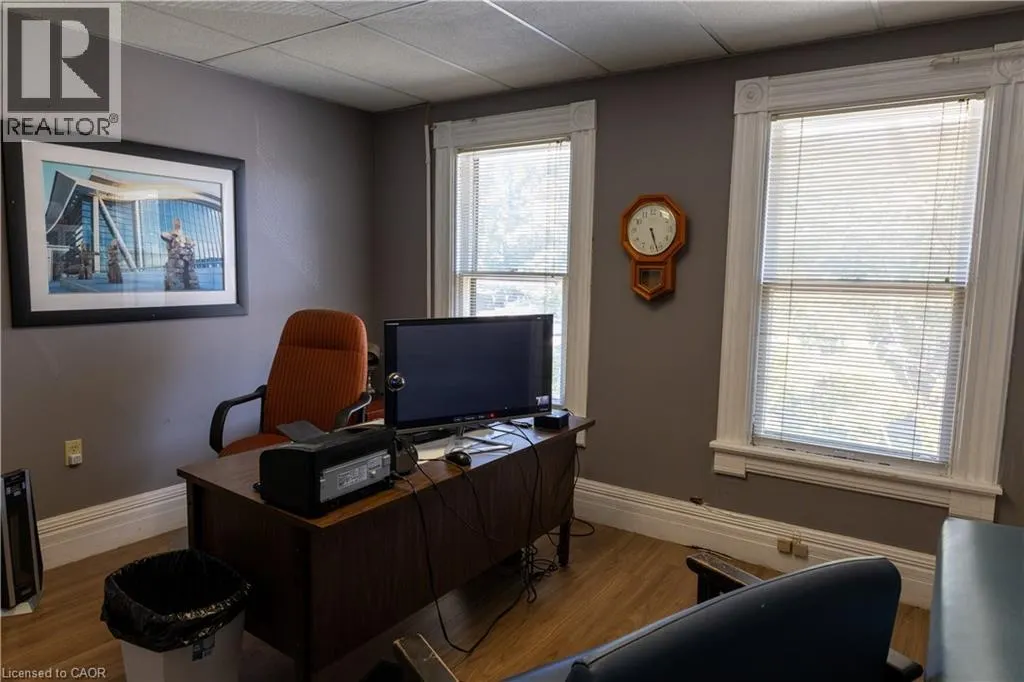 7 WELLAND Avenue