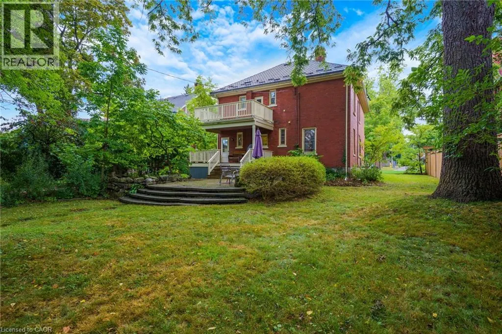 36 WENTWORTH Avenue