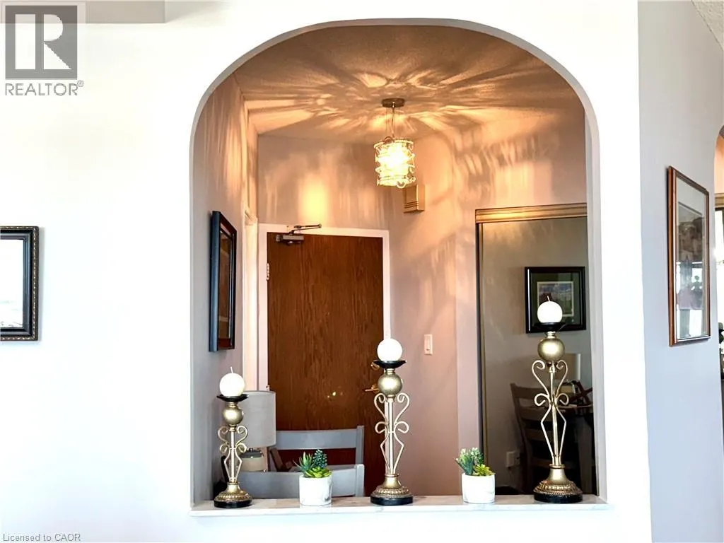 5250 LAKESHORE Road Unit# 1708, #1708