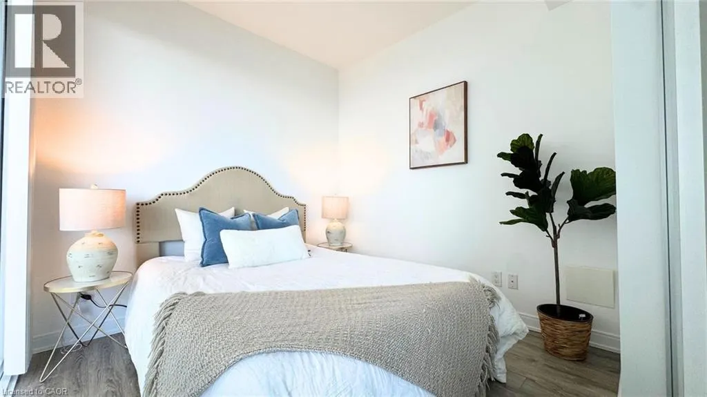 42 CHARLES Street E Unit# 2409, #2409