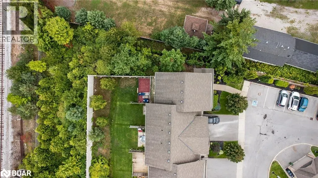49 FERNDALE Drive S Unit# 8, #8
