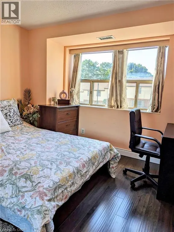 300 KEATS Way Unit# 407, #407