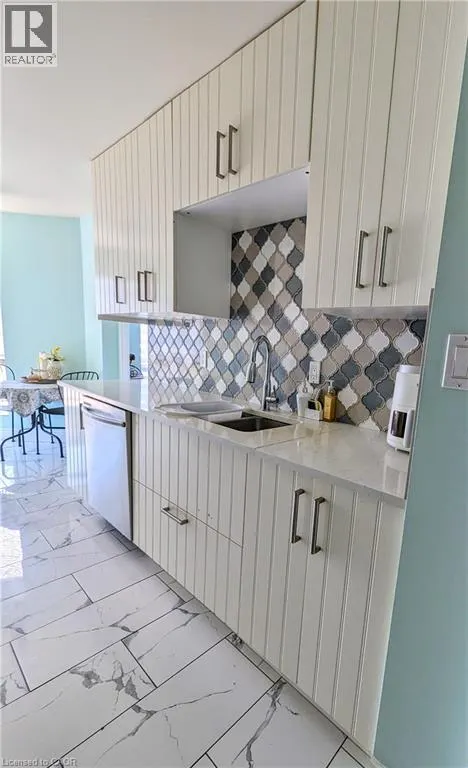 300 KEATS Way Unit# 407, #407