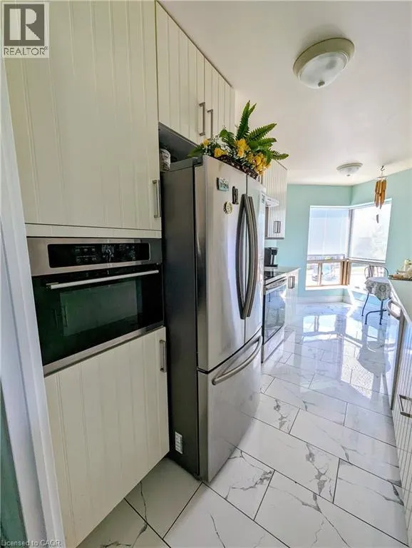 300 KEATS Way Unit# 407, #407