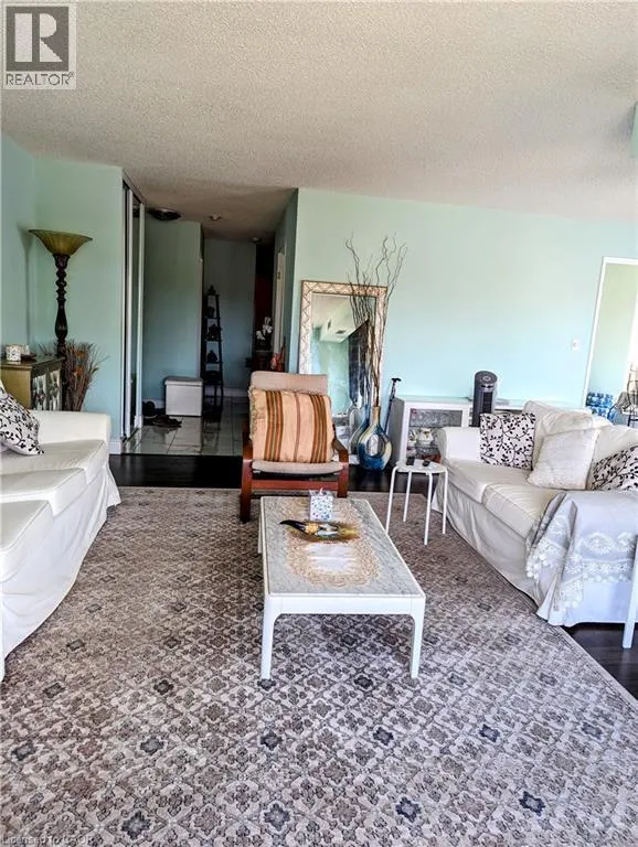 300 KEATS Way Unit# 407, #407