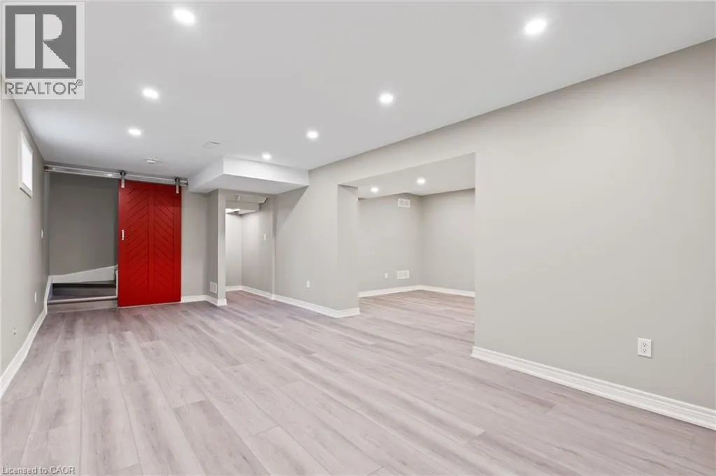 27 DEERE Street