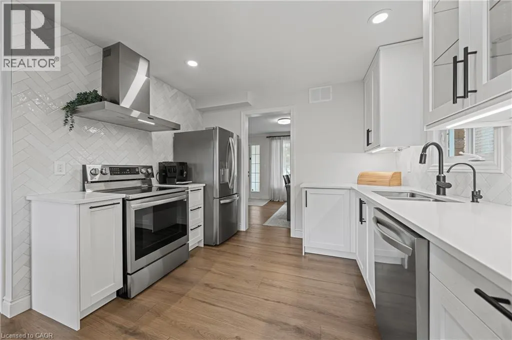 180 GRANITE HILL Drive