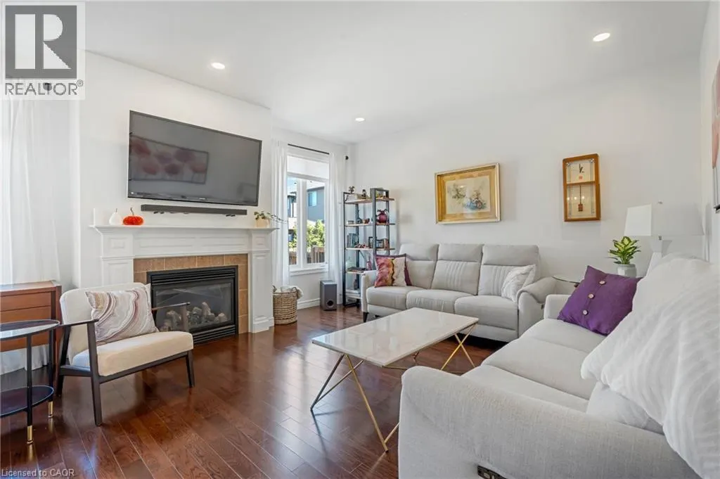 60 GARINGER Crescent