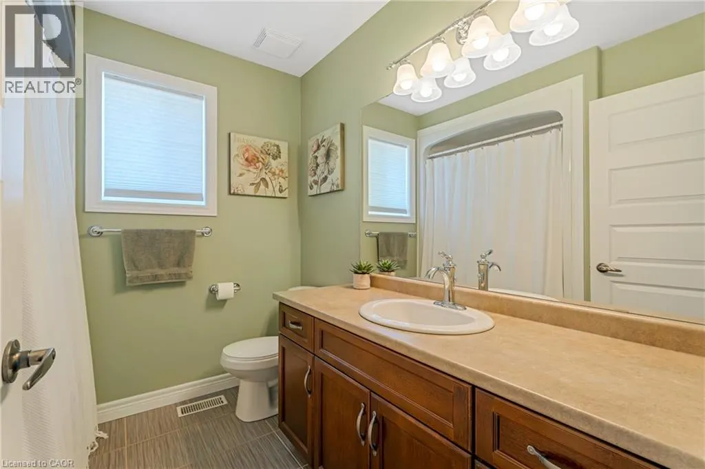 60 GARINGER Crescent