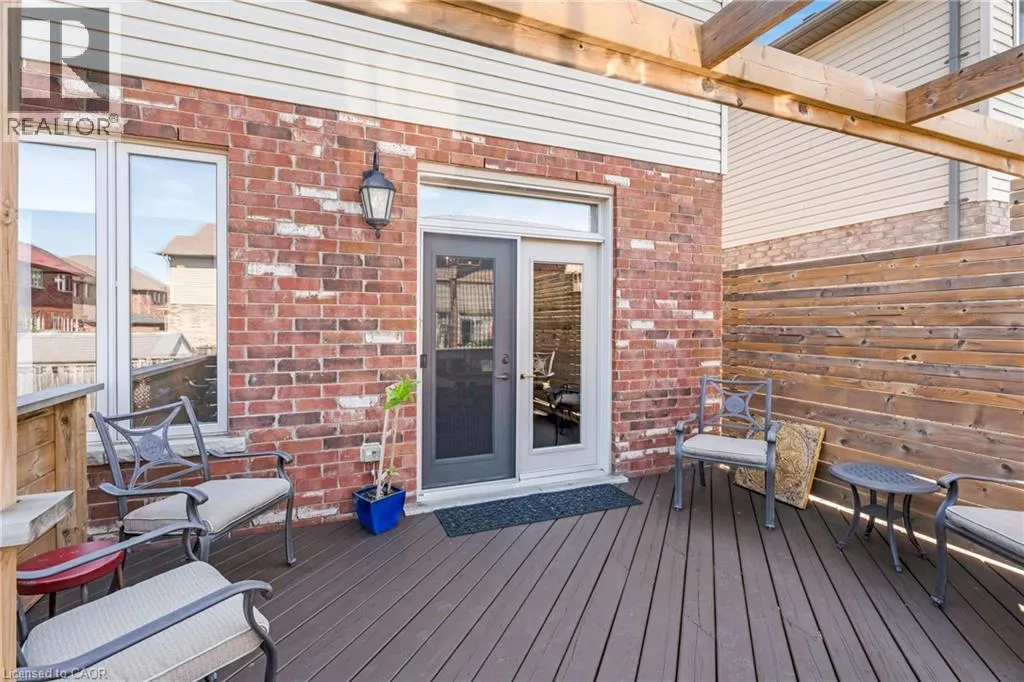 60 GARINGER Crescent