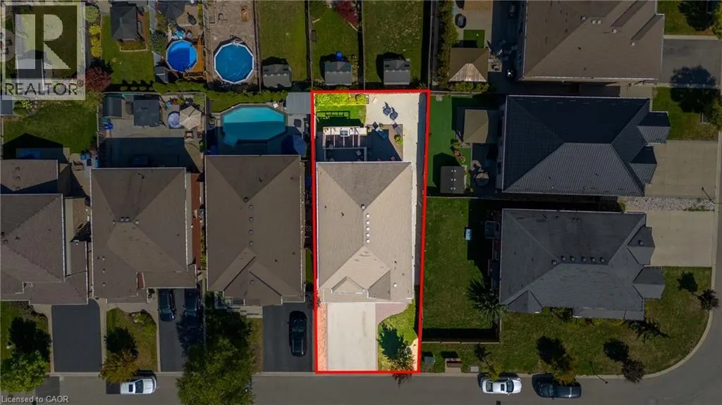 60 GARINGER Crescent