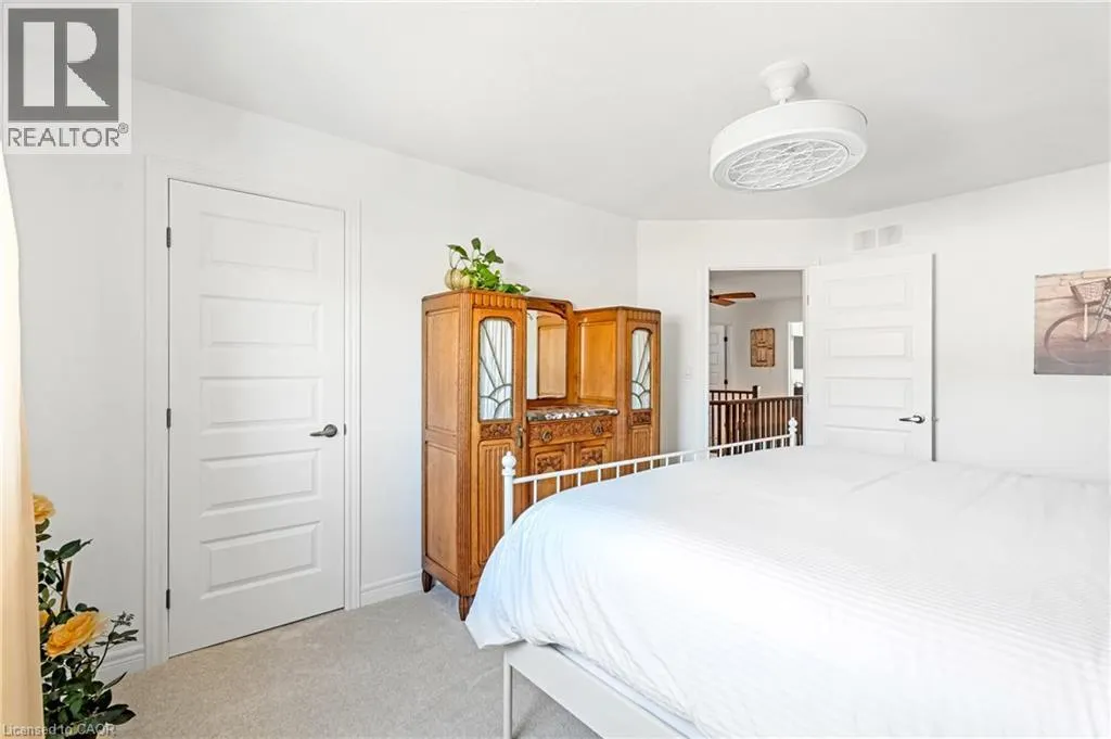 60 GARINGER Crescent