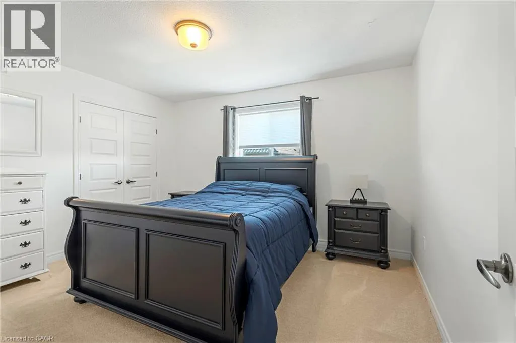 60 GARINGER Crescent