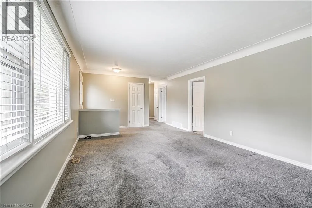 5446 CALVERT Place
