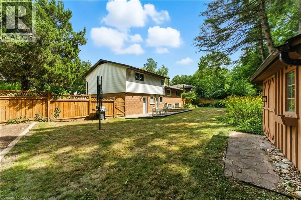 33 SHADYWOOD Crescent