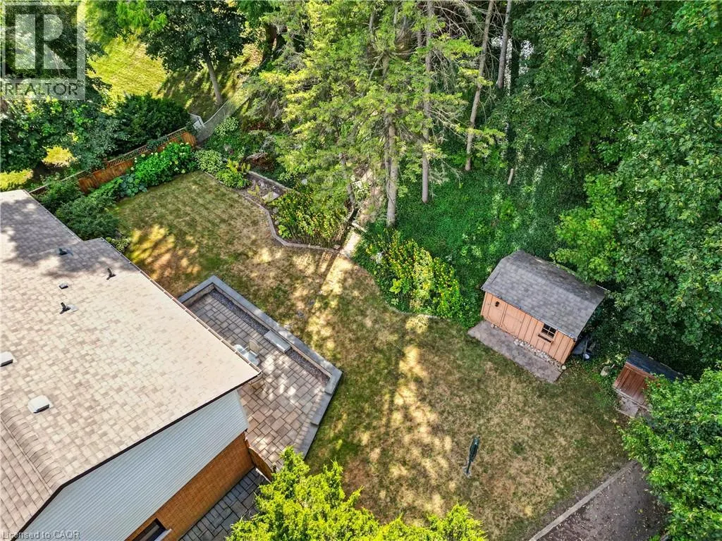 33 SHADYWOOD Crescent