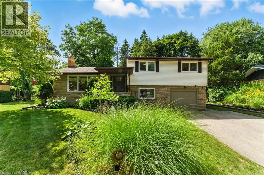 33 SHADYWOOD Crescent