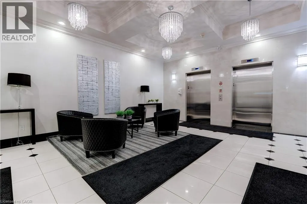 5327 UPPER MIDDLE Road Unit# 111, #111