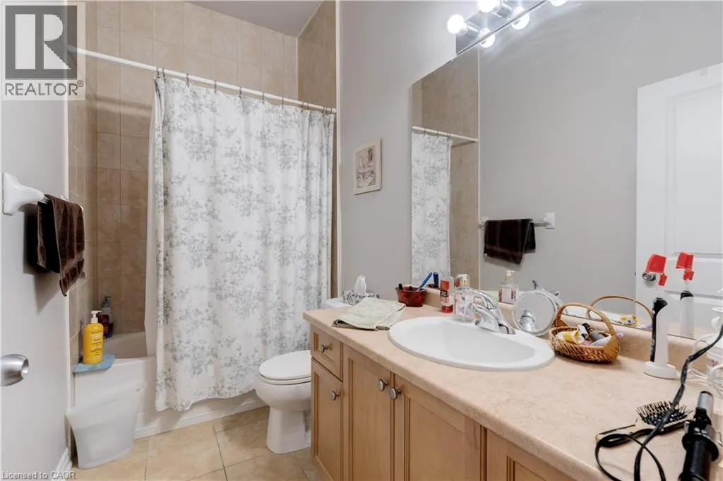 5327 UPPER MIDDLE Road Unit# 111, #111