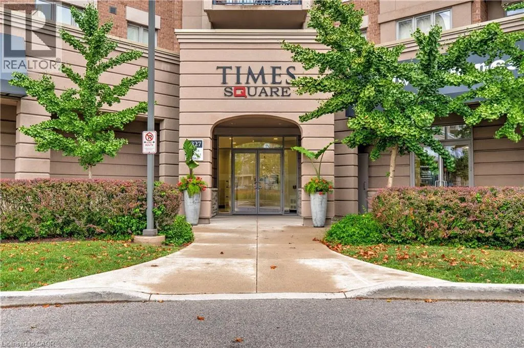 5327 UPPER MIDDLE Road Unit# 111, #111