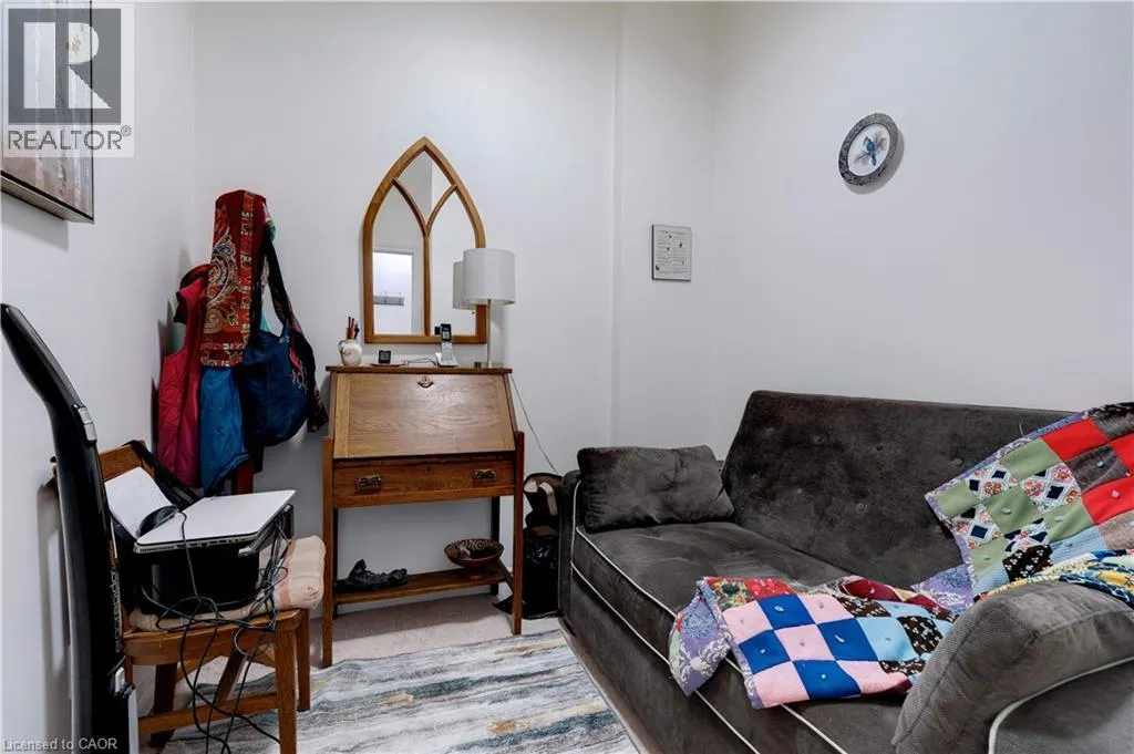 5327 UPPER MIDDLE Road Unit# 111, #111