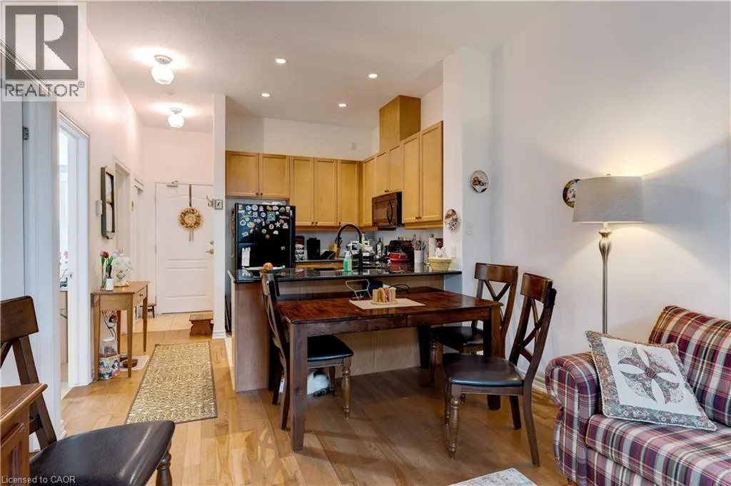 5327 UPPER MIDDLE Road Unit# 111, #111