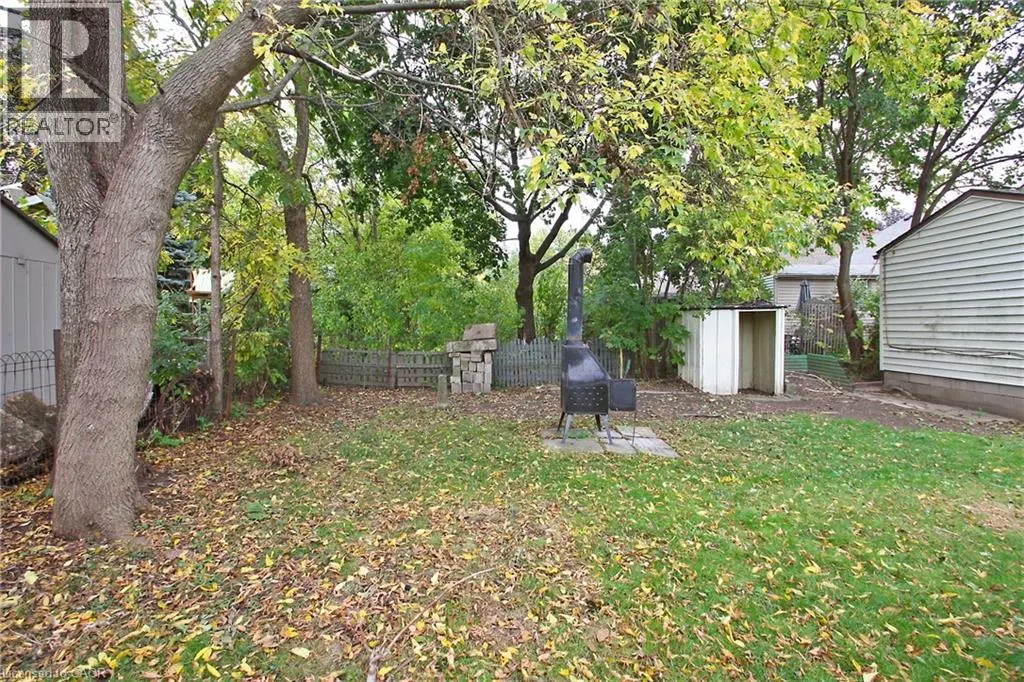 35 BARONS Avenue S