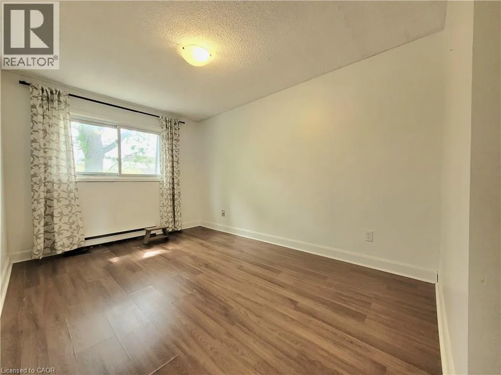 2050 UPPER MIDDLE Road Unit# 9, #9