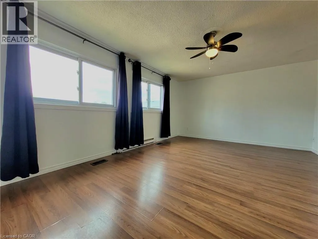 2050 UPPER MIDDLE Road Unit# 9, #9