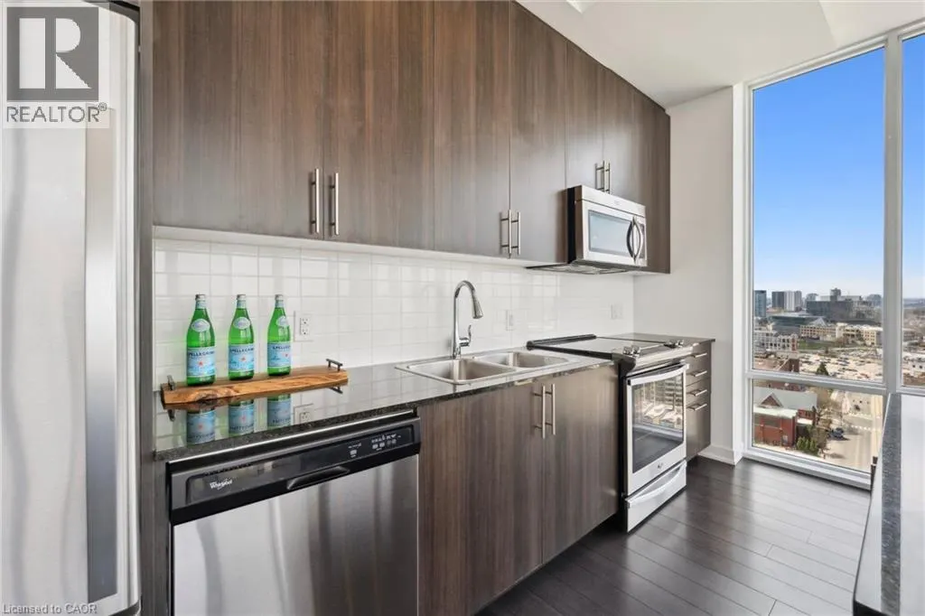85 DUKE Street W Unit# 1702, #1702