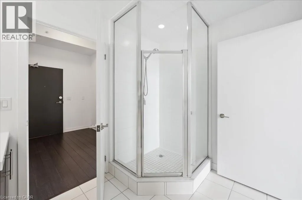 85 DUKE Street W Unit# 1702, #1702