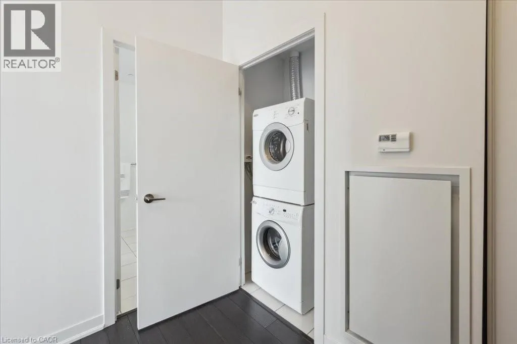 85 DUKE Street W Unit# 1702, #1702