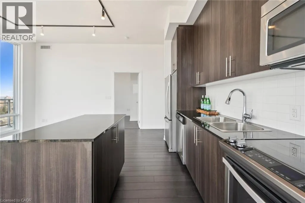 85 DUKE Street W Unit# 1702, #1702