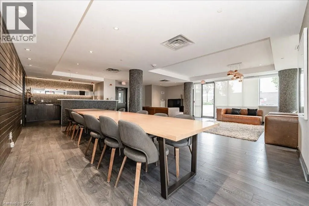 85 DUKE Street W Unit# 1702, #1702