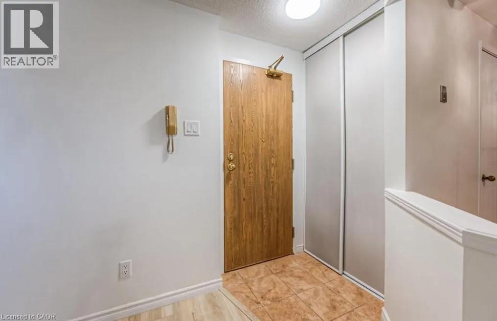 565 GREENFIELD Avenue Unit# 703, #703