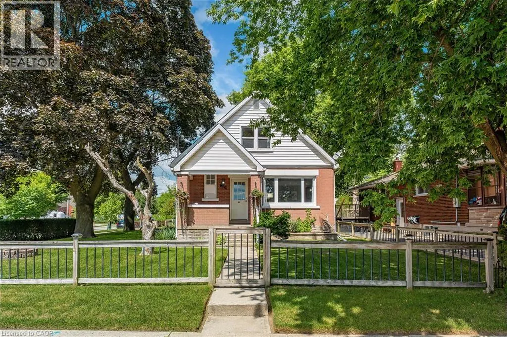 854 GUELPH Street