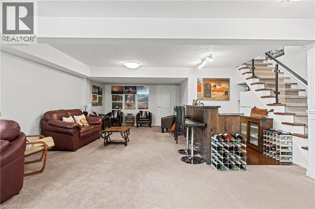 152 DEVONSHIRE Drive Unit# 18, #18