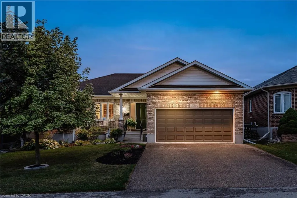 152 DEVONSHIRE Drive Unit# 18, #18