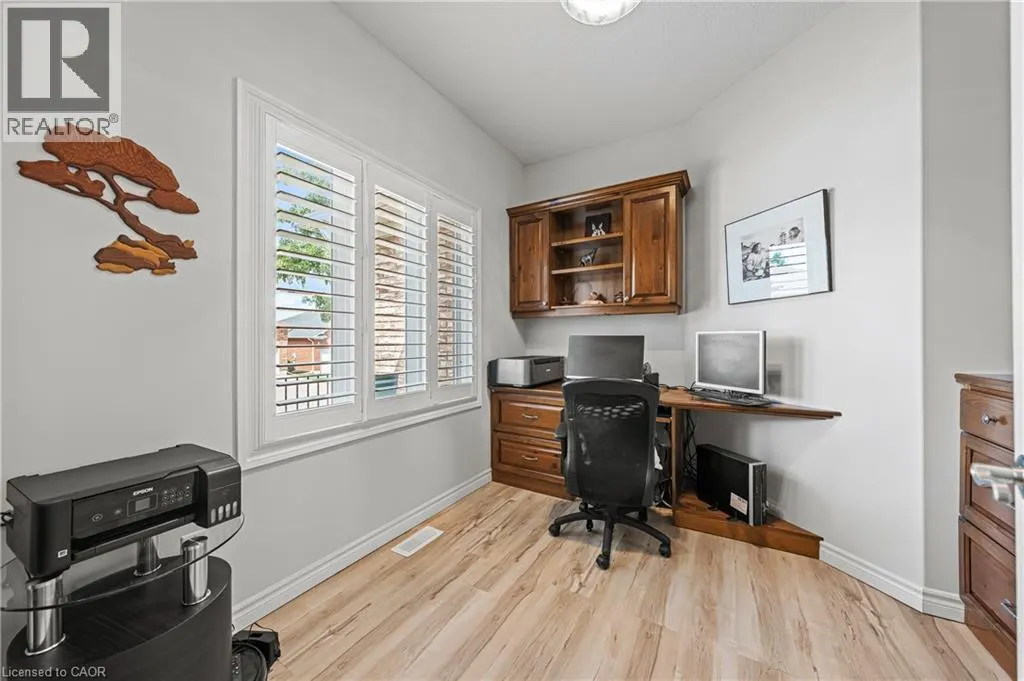 152 DEVONSHIRE Drive Unit# 18, #18