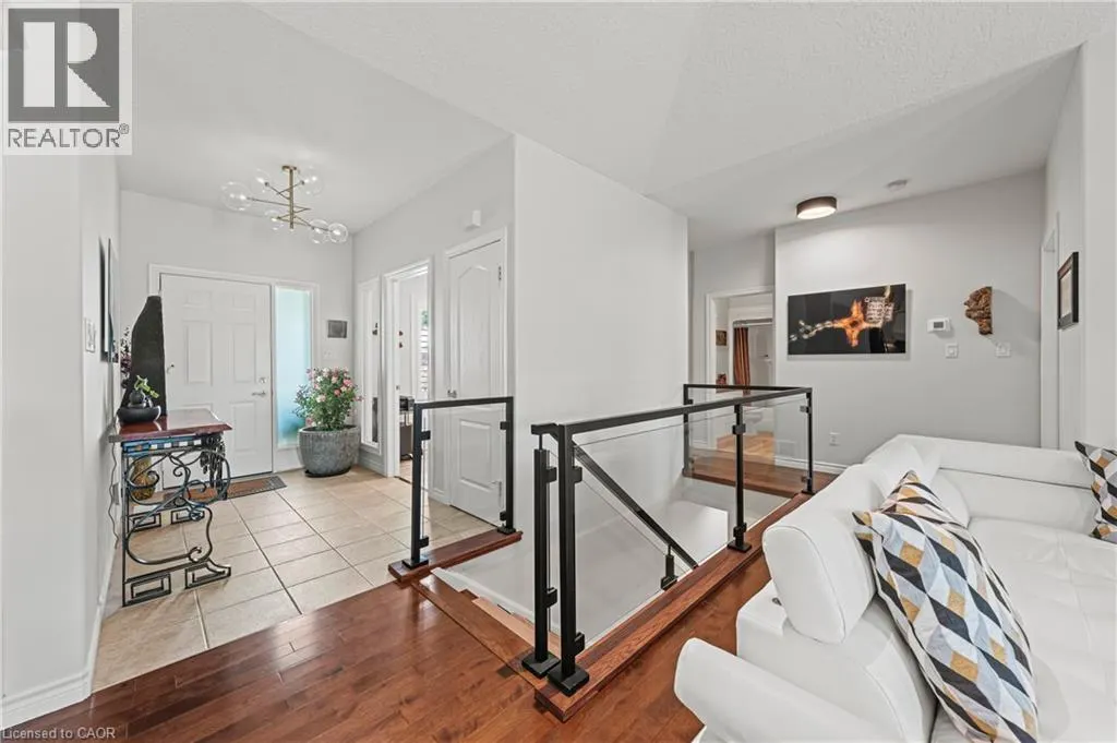 152 DEVONSHIRE Drive Unit# 18, #18