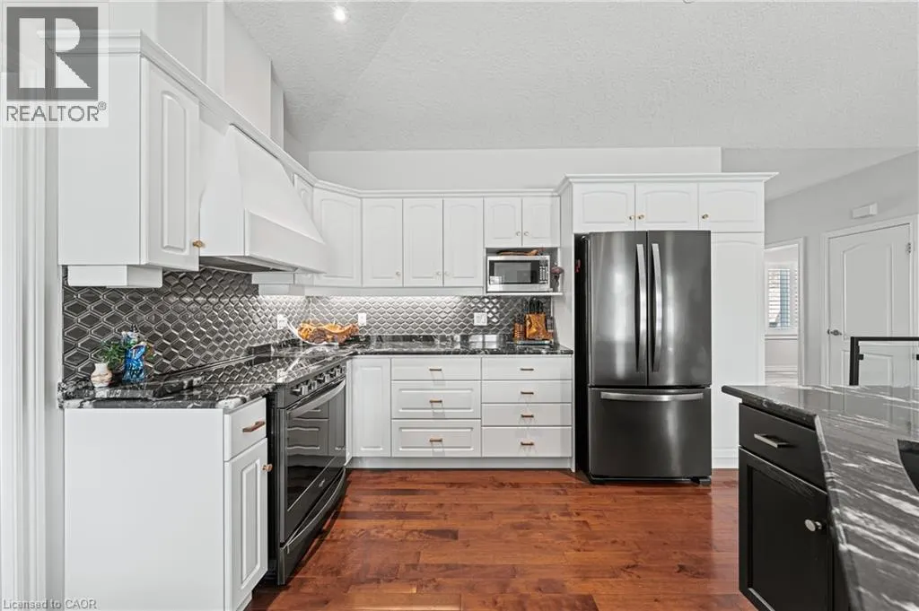 152 DEVONSHIRE Drive Unit# 18, #18