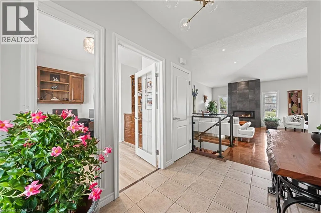 152 DEVONSHIRE Drive Unit# 18, #18
