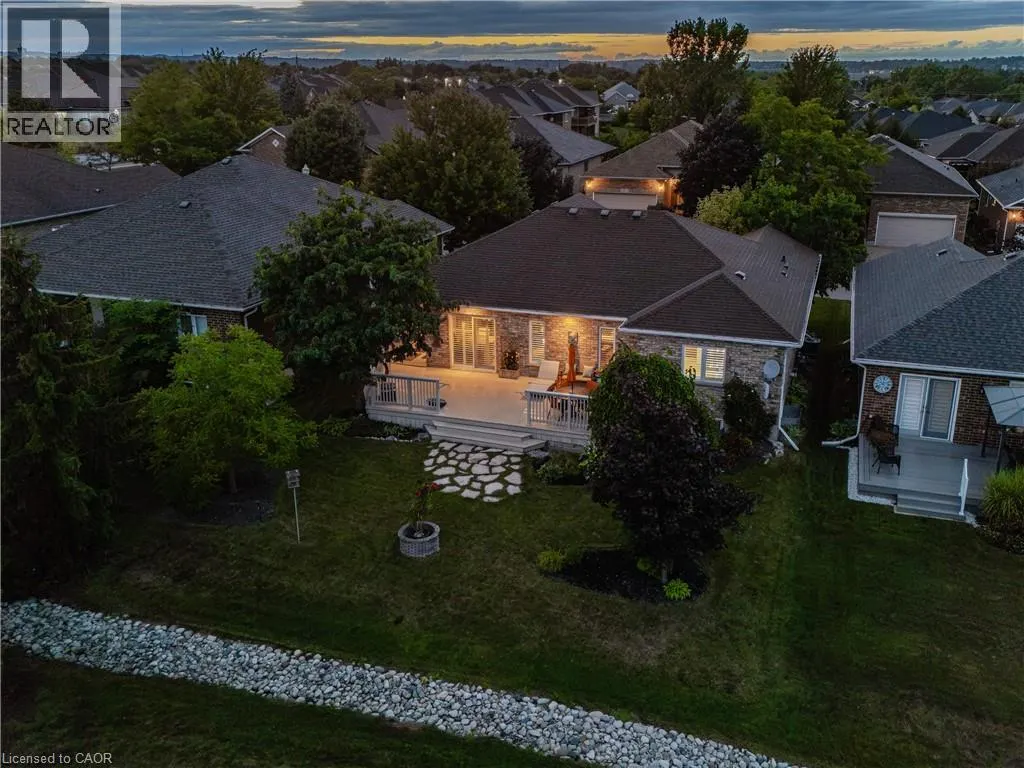 152 DEVONSHIRE Drive Unit# 18, #18