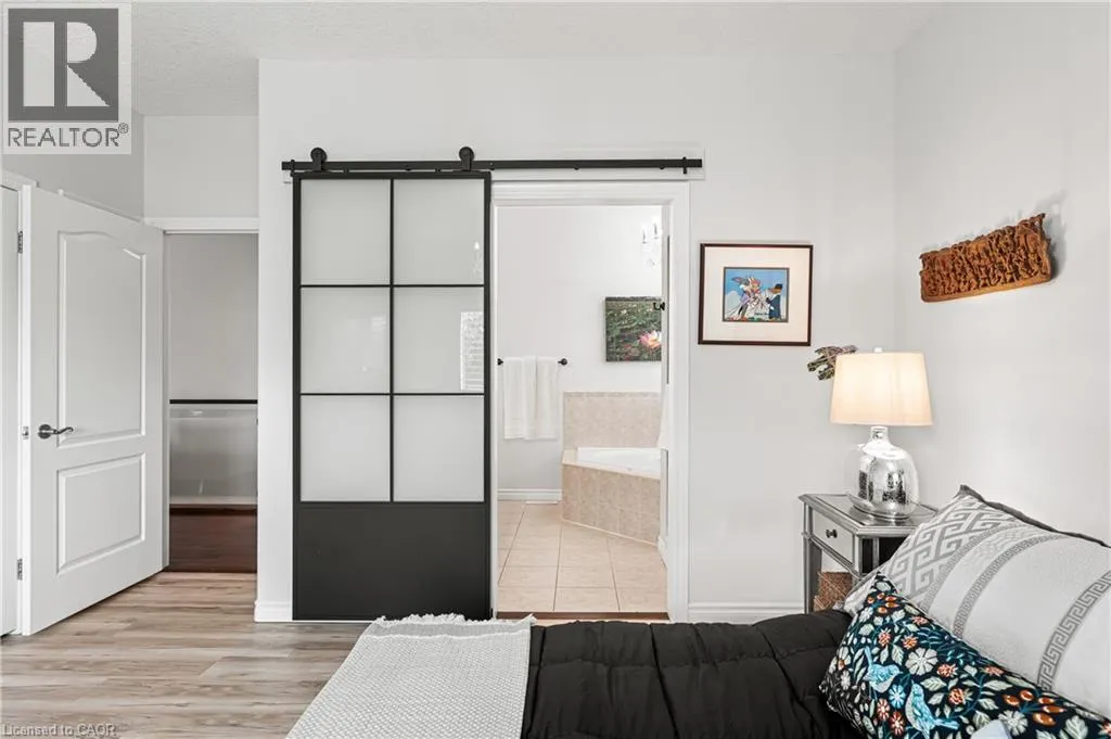 152 DEVONSHIRE Drive Unit# 18, #18