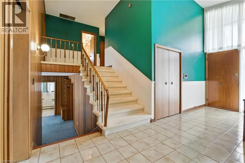 16 SOUTHILL Drive