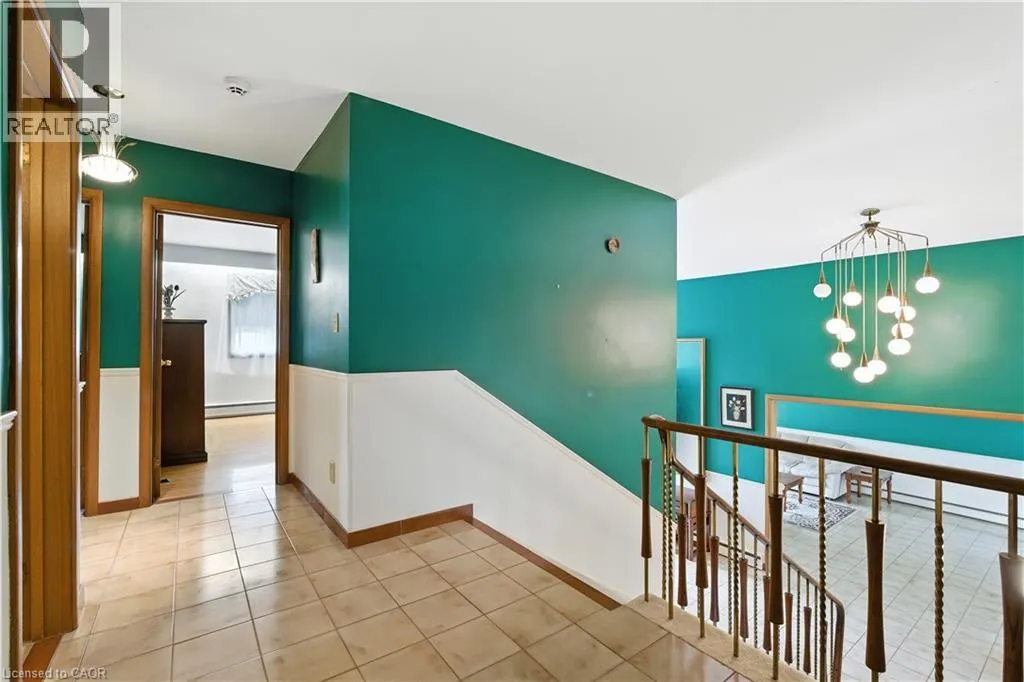 16 SOUTHILL Drive
